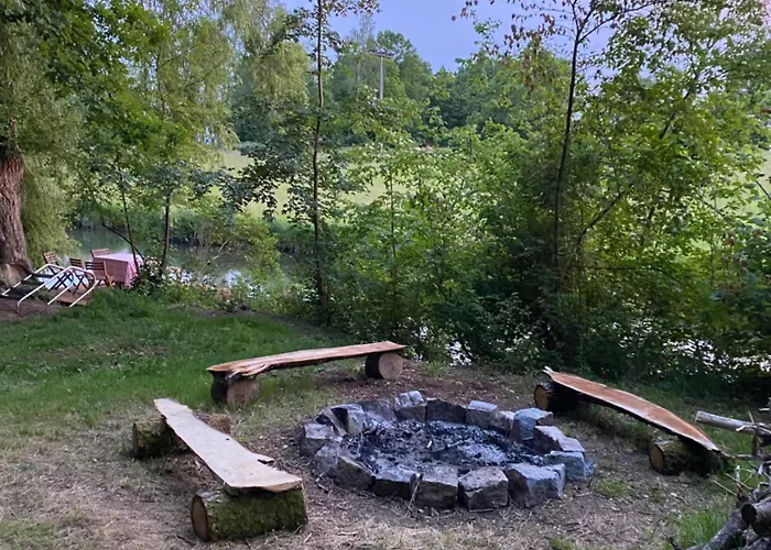 Souterrainwohnung Mit Badesteg