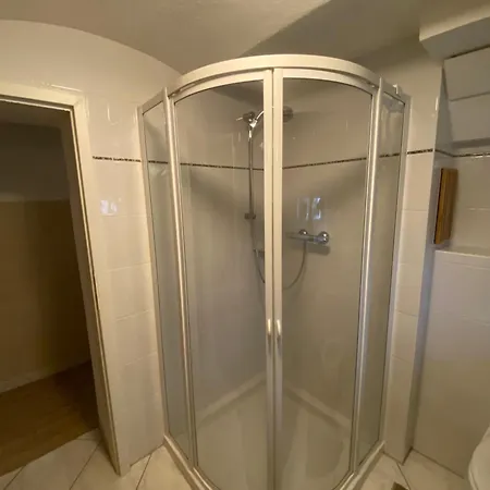 Souterrainwohnung Mit Badesteg An Der Paar Apartman *